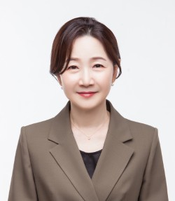 생명과학대학 환경보건전공 교수, ​​​​​​​환경과학자 안윤주